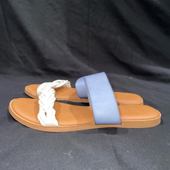 Universal Thread sandals! - Picture 3 of 3